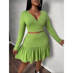 Plus Size Women's Cashmere Crossover Top Collar Ruffle Skirt Two-Piece Set